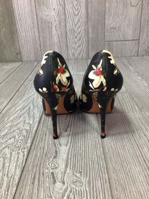 Givenchy Floral Pumps Size 8.5